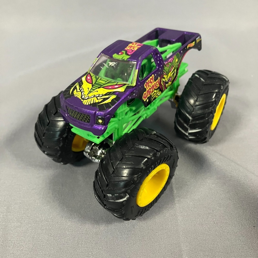 Hot Wheels Monster‎ Truck Test Subject Purple Green Die Cast